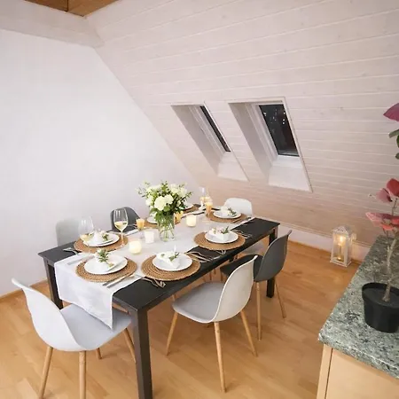 Charming Attic Duplex In Apartamento